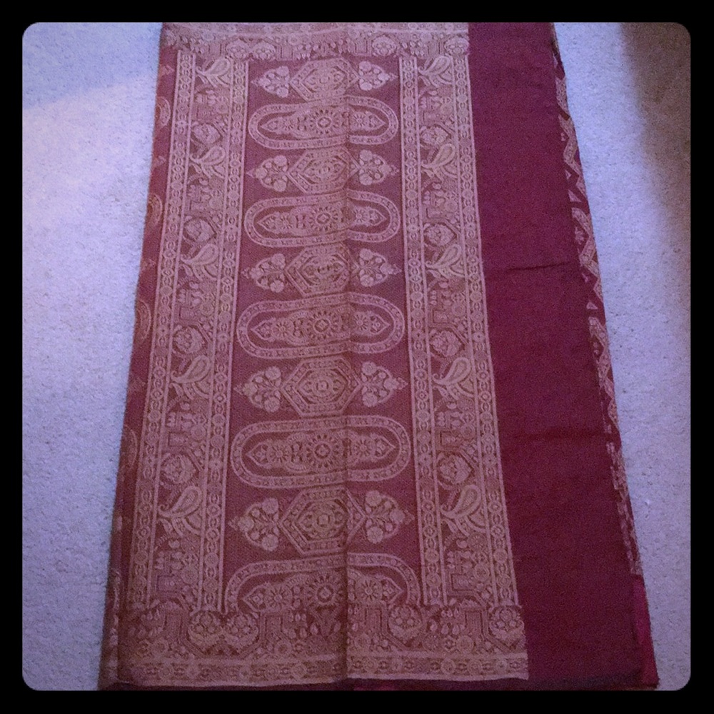 Maroon silk cotton saree with blouse.
